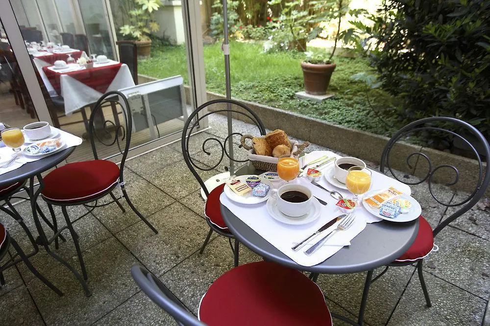 ***  Diese Hotel Bastille Paris France